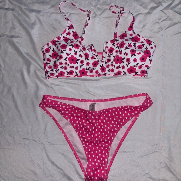 SHEIN Bathing Suit Sets - Picture 1 of 11
